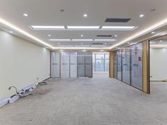 金中环商务大厦 中层 288平米 3+1格局
