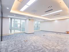 金中环商务大厦 中层 335平米 3+1格局
