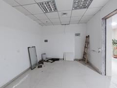 南油第四工业区 中层 120平米 1+1格局