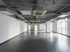研祥科技大厦 中层 393平米 3+1格局