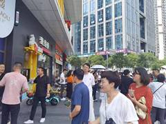 急售 福田保税区地铁站出口临街铺  24小时不间断人气_深圳福田区保税区商铺出售图片